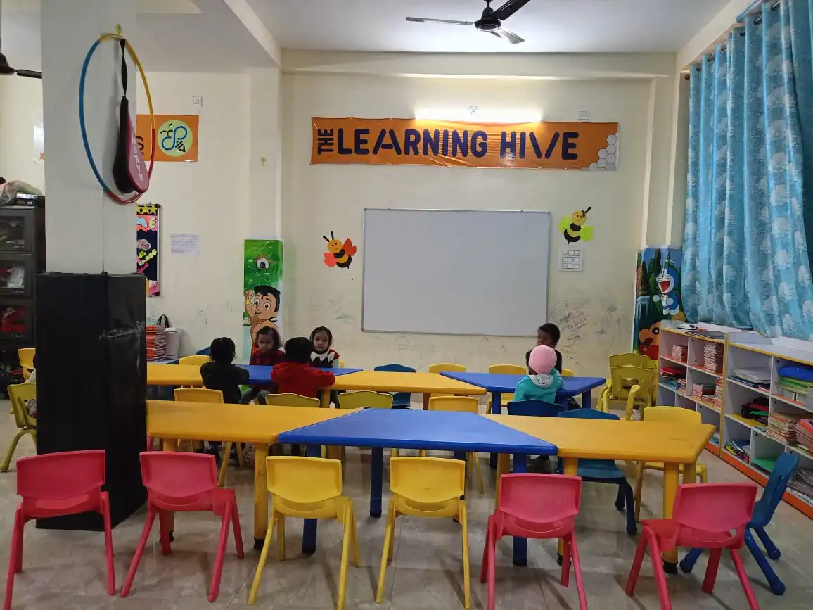 School Campus Guna